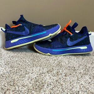 PG 4 Basketball shoes